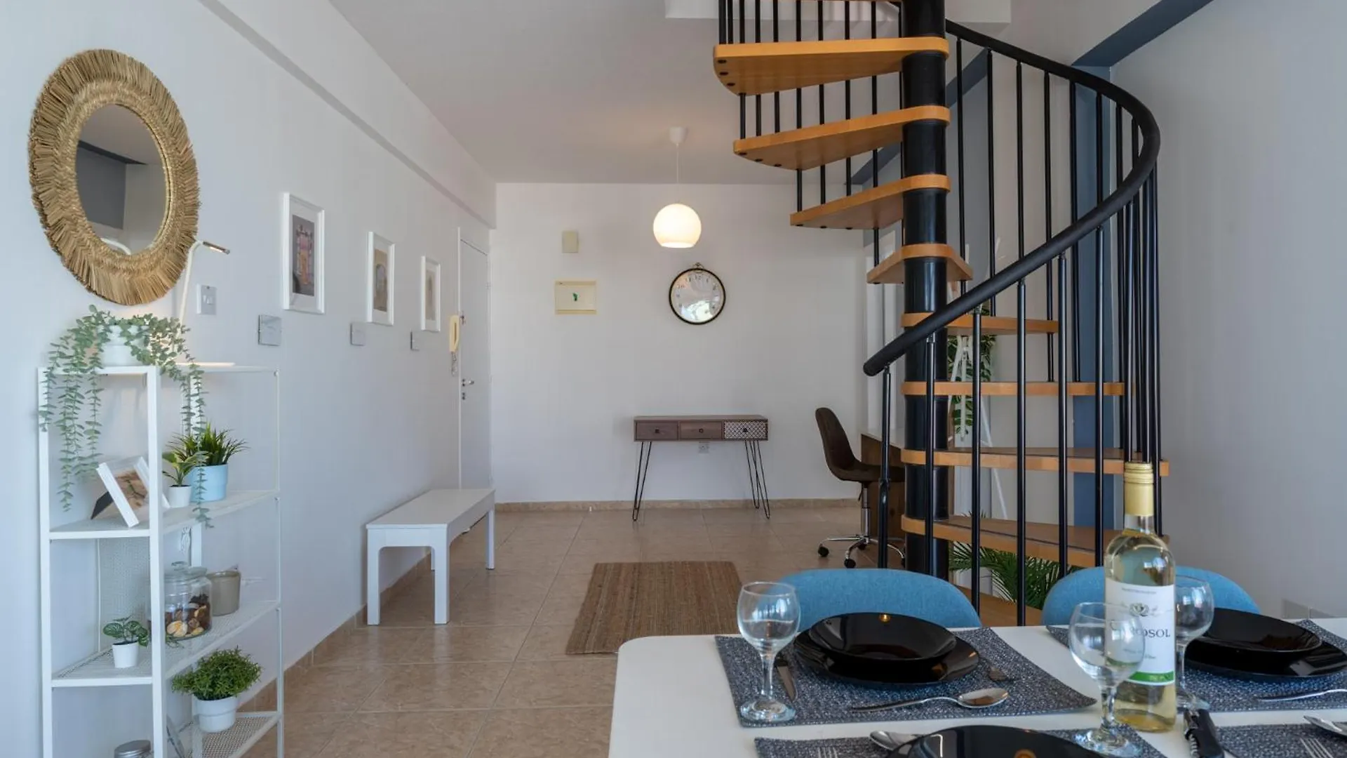 Chloris 3- Bedroom Apartment W/Pool In ラルナカ キプロス